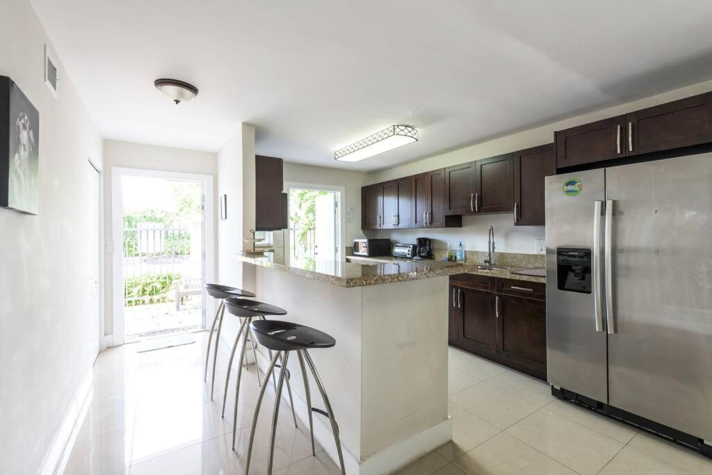 A1 - Endless Summer Vacation Rentals - Affordable Luxury Near Downtown Форт-Лодердейл Екстер'єр фото
