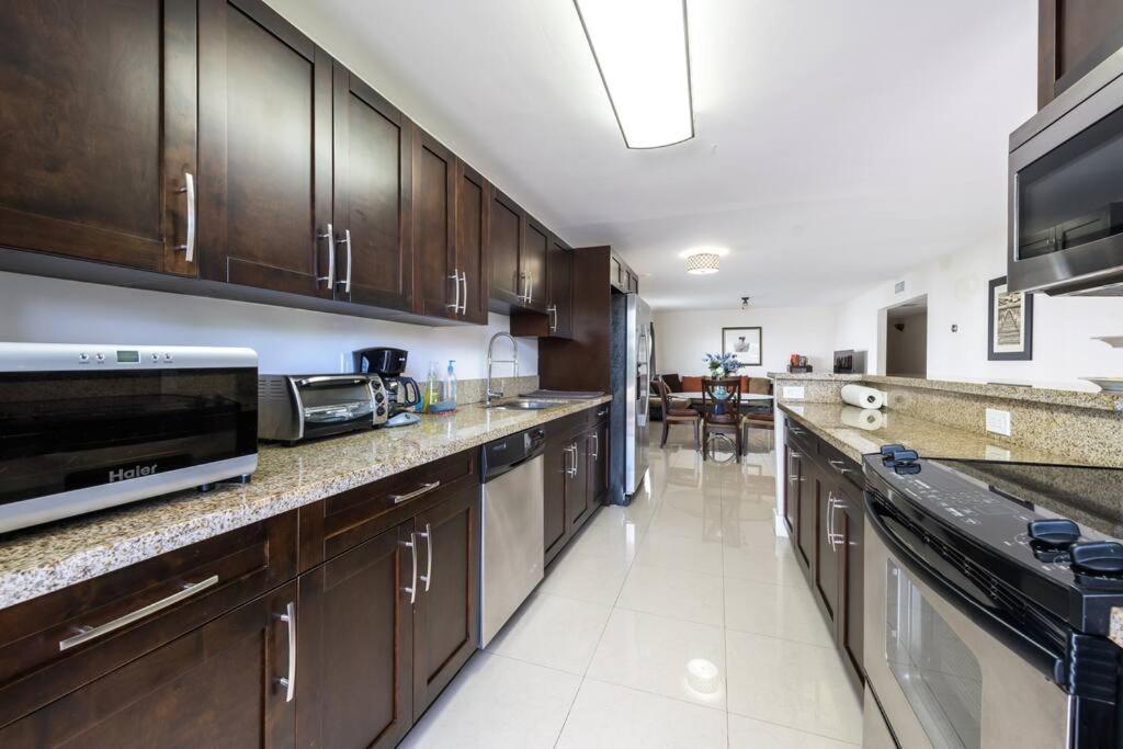 A1 - Endless Summer Vacation Rentals - Affordable Luxury Near Downtown Форт-Лодердейл Екстер'єр фото